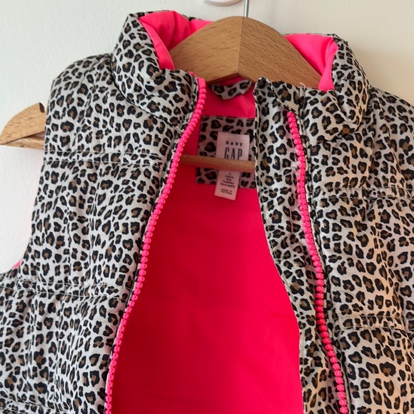 GAP Kids Leopard Print Vest with Pink Lining - Picture 2 of 4